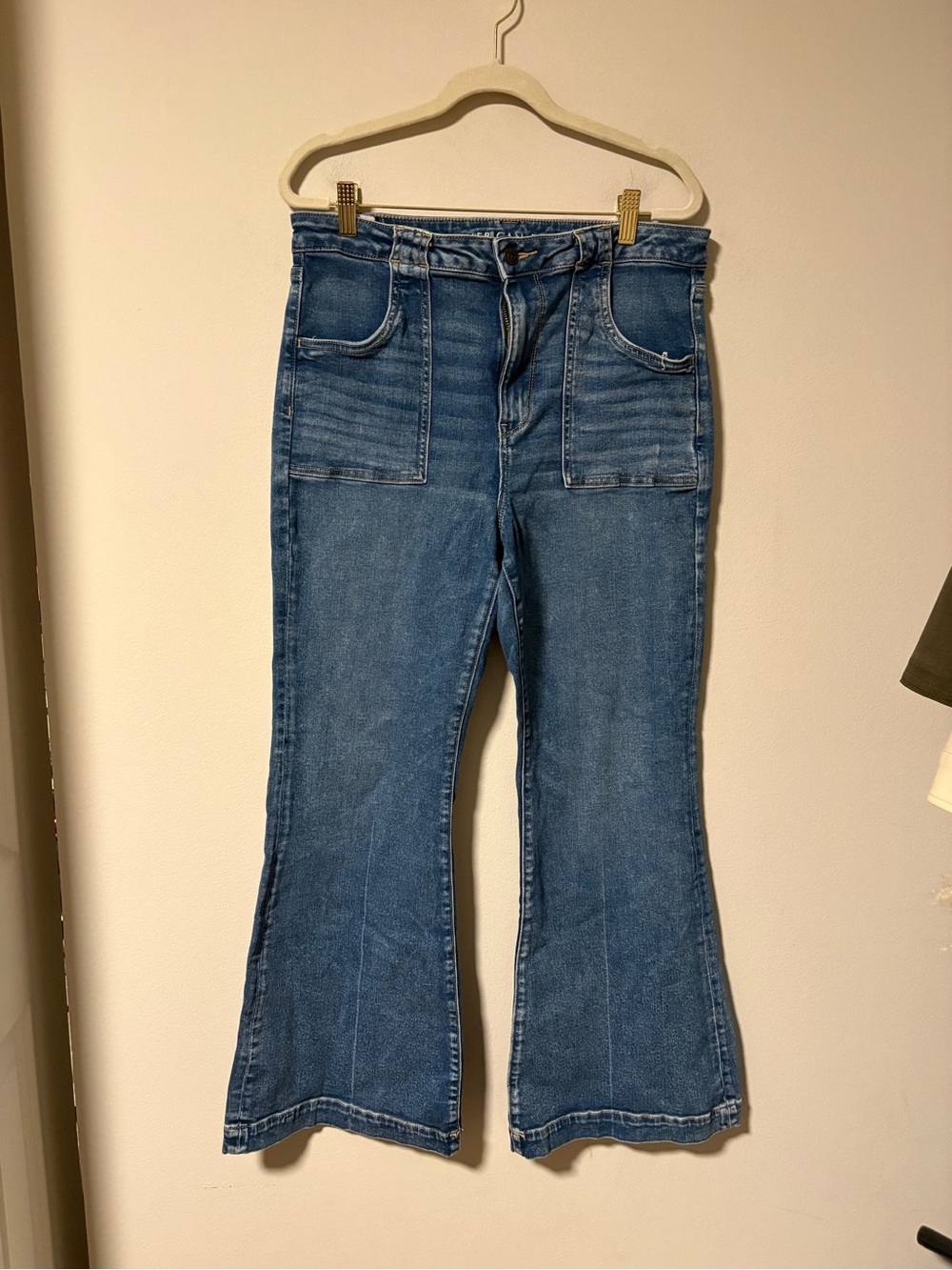 American Eagle Super High Rise Flare Jeans 14R